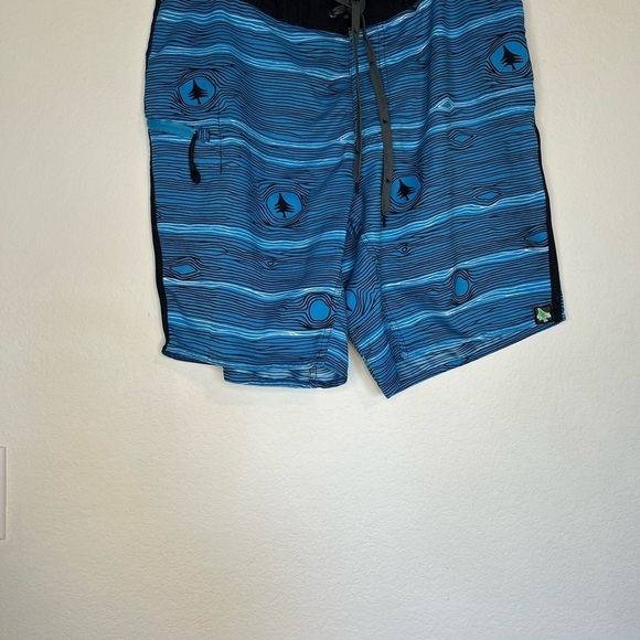HIPPY TREE Men's Blue Black Swim Shorts Boardshorts Size 32 - Picture 3 of 10